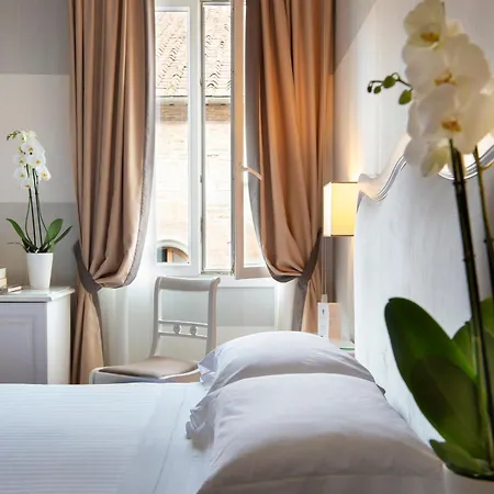Ξενοδοχείο Rapallo 4*
