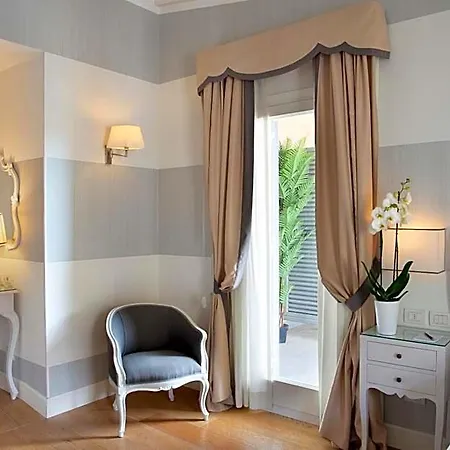 Szálloda Rapallo 4*